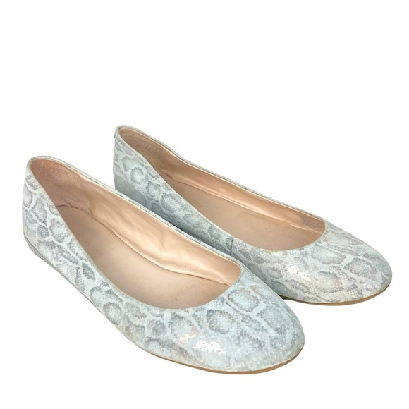 BCBGeneration Ballet Flats with Crystal Embellished Heel  - Size 7.5 - Picture 1 of 11
